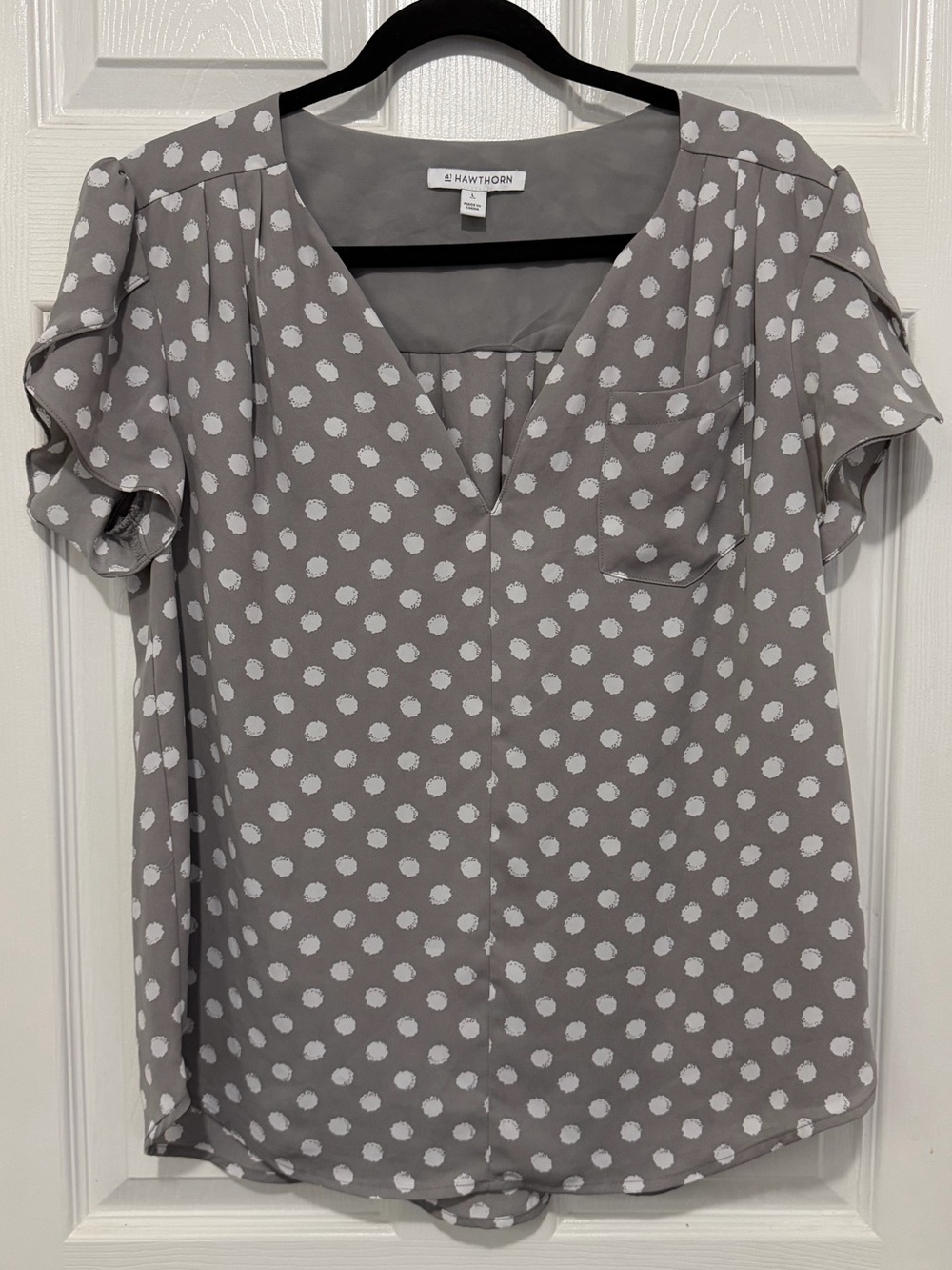 41 Hawthorn Gray Polka Dot Flutter Sleeve Blouse NWOT